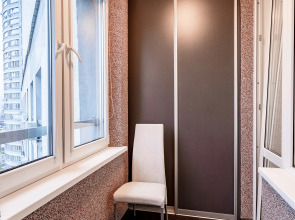 Апартаменты с балконом на Скрыганова