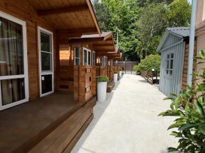 Shale Good House Abh