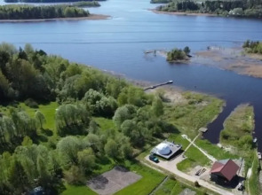 Частный дом на берегу Ладожского озера