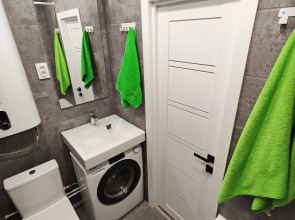 Апартаменты Жёлтая студия у метро Суконная слобода