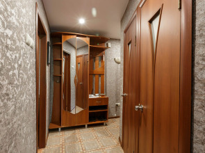 Квартира SmolSutki Ново-Чернушенский переулок 1/2 (2комн)