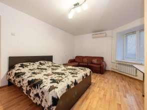 Апартаменты Яр-сутки на Московском 159