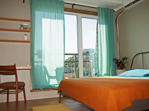 Апартаменты Mid century Studio