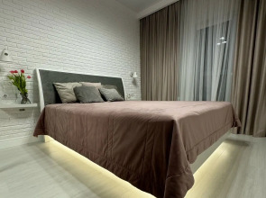 Апартаменты на Римской 5