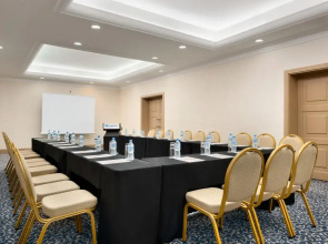 Отель Wyndham Tashkent
