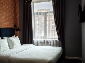 Отель Аристократ