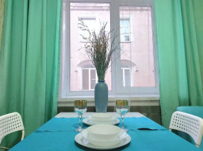 Квартира у Часовой Башни с Просторной Кухней