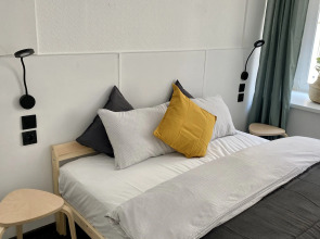 Апартаменты Серебрянический 11