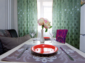 Ryadom S TRTs Planeta Flat