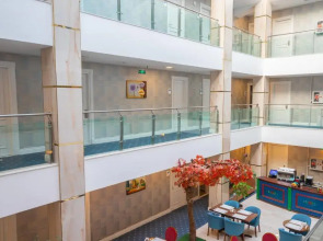 Отель Grand Midway