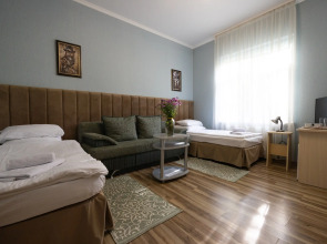 Вилла Гренч