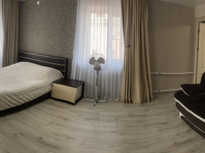 Апартаменты на площади Ленина