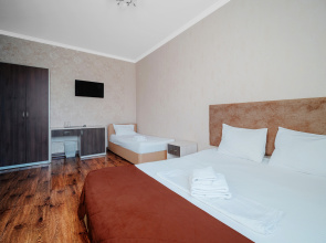 Отель Mari Inn