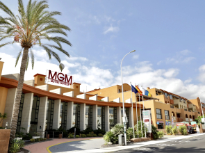 Grand Muthu Golf Plaza Hotel & Spa