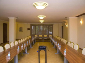 Hotel Beaumonde Garden