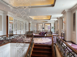 Отель Tower Club at lebua