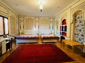 Отель Чор Минор 100 м до старого города с бесплатным кофе и разговорами по душам