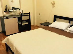 Отель Kiaraz Start