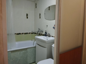 Квартира Двухкомнатная возле центра