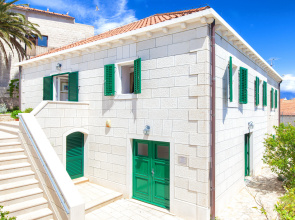 Mir Vami Sumartin Brac Island Villa