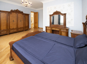 Гостевой дом с 5 спальнями