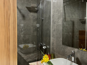 Abaash Afon (Абааш Афон)