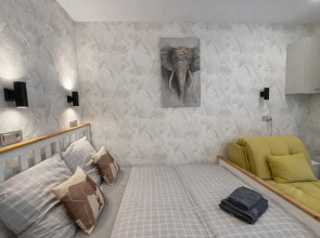 Apartamenty u TC Fantastika i VISUS1 ot Uut i Komfort Nn