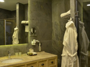 Отель Shirvanshah