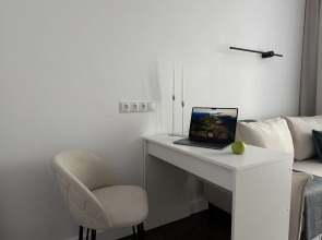 Квартира Стильная у метро Akadem