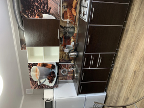 Apartamenty Trehkomnatnye Sadenko 82