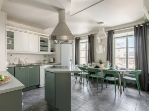 Апартаменты двухуровневые  Big Italy 200 кв.м напротив Русского музея