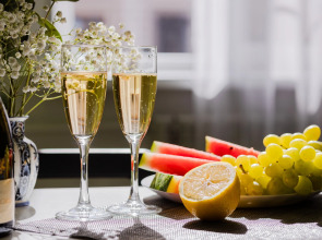 Апартаменты Двухуровневая Студия Рядом с Невским Проспектом