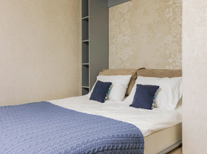 Квартира Современная и уютная квартира рядом с метро и ТЦ