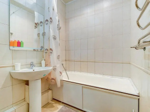 Квартира Трёхкомнатная с изолированными комнатами и балконом