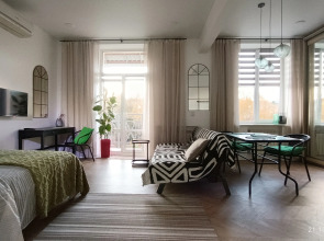 Квартира просторная бульвар Ленина 4