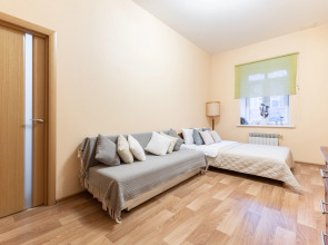 Апартаменты Comfort Home на 10 гостей на Карла Маркса 39