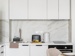 Апартаменты Bianco с джакузи в центре