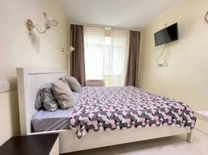 Апартаменты на Широкой