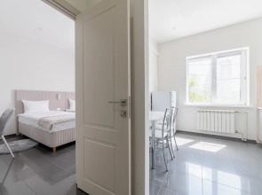 Апартаменты на Коммуны 2