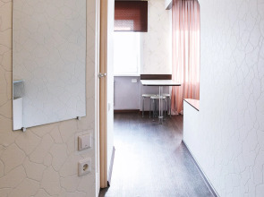 Квартира с балконом на Сурикова 17