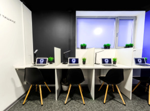 Отель InterQUBE Большая Полянка