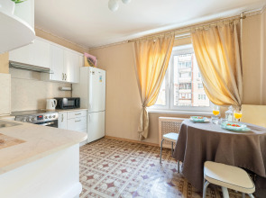 Апартаменты на Комендантском Проспекте 11