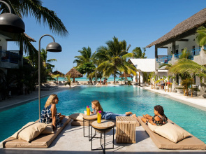 Casa Del Mar Hotel
