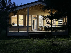 Dom Na Opushke Lesa Private house