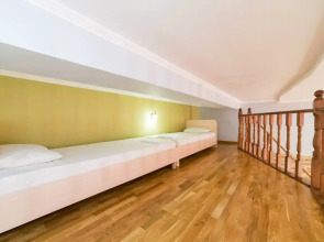 Апартаменты 12