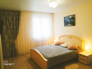 Na Alekseeva s Vidom na Gorod Flat