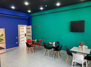 Хостел Safarov's Family Hostel