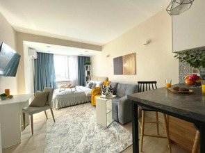 Апартаменты Студия День Ночь с Видом На Горы