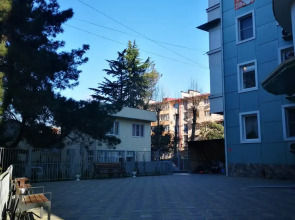 Апартаменты на Революции