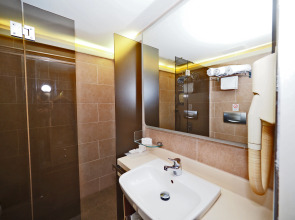 Отель Bulvar Palas Old City